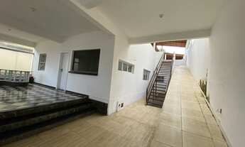 Imagem 4: Casa para aluguel possui 448 metros quadrados com 8 quartos em Piatã - Salvador - BA