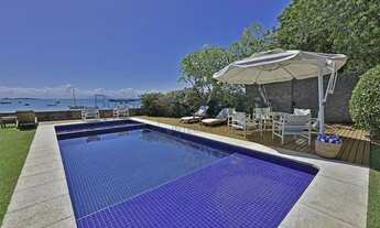 Imagem 4: Casa frontal-mar na Praia de Manguinhos