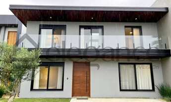 Imagem 2: Elegance Imóveis: Elegante sobrado com a melhor orientação solar do condomínio Blue