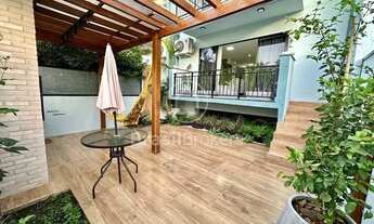 Imagem 3: Casa de condomínio para venda possui 217 metros quadrados com 3 quartos em Camboinhas - Ni