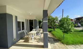 Imagem 3: Elegance Imóveis: Elegante casa térrea com 4 dormitórios, mobiliada, poucas quadras do mar