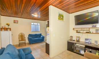 Imagem 4: Casa para venda tem 124 metros quadrados com 3 quartos em Pinheirinho - Curitiba - PR