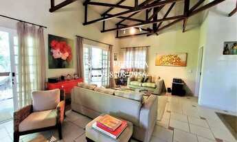 Imagem 4: Casa de condomínio para venda possui 322 metros quadrados com 5 quartos em Granja Viana