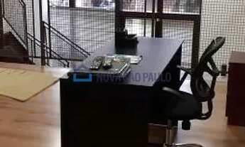 Imagem 5: Loja com mezanino e área verde Rua Cubatão