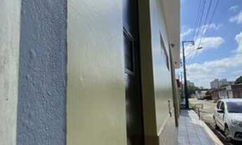 Imagem 3: Aluga Casa de 3/4 sendo uma suíte e três vagas e quintal !