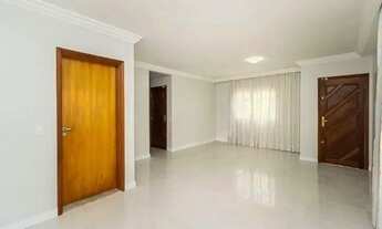 Imagem 6: Excelente sobrado com ático no Xaxim