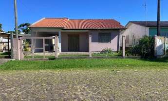 Imagem: Casa no Centro de Arroio do Sal - RS Cód