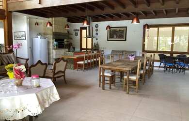 Imagem 5: Casa para aluguel possui 700 metros quadrados com 4 quartos