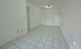 Imagem 2: Apartamento para venda tem 70 metros quadrados com 3 quartos em Boa Viagem - Recife - PE