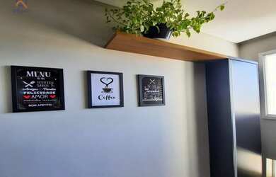 Imagem 5: 2 dormitórios, sala ampla com uma varanda ampliada já com vidro grande na sacada