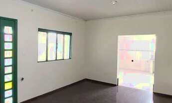 Imagem 2: Casa com 3 dormitórios para alugar, 235 m² por R$ 2.800,00/mês - Vila Nova - Porto Alegre