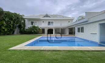 Imagem: Excelente casa tríplex no condominio Santa