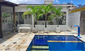 Imagem: Casa com Piscina a 200 metros da praia!