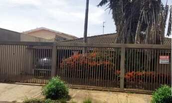 Imagem 1: Vendo , troco casa com ótima localização