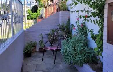 Imagem 5: Casa a venda no bairro Jardim Carvalho. Uma quadra da protasio