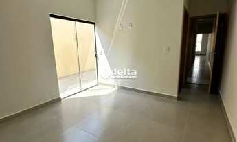 Imagem 4: Casa residencial com 3 quartos sendo 1 suíte disponível para venda no bairro Jardim Holand