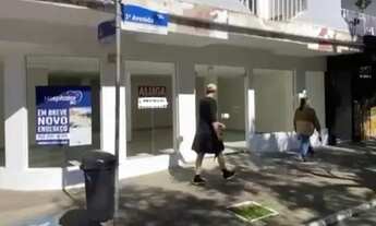 Imagem 2: Sala Comercial Térrea de Esquina com 122,81M² Aluguel Anual Balneário Camboriú