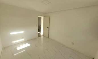 Imagem 7: Cód. 008 Costa Azul 2/4 com Dependência e Varanda Vista Livre