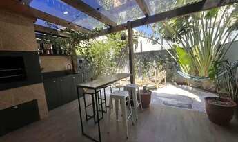 Imagem 4: Casa a venda possui 187 metros quadrados com 3 quartos em Campeche - Florianópolis - SC