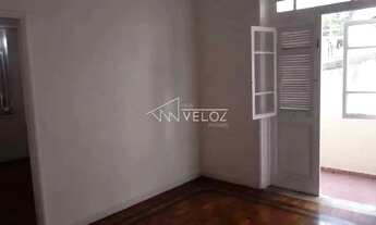 Imagem: Apartamento / Residencial / Catete