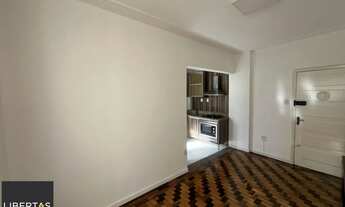 Imagem 4: Reformado! Apartamento de 2 quartos no centro de Porto Alegre