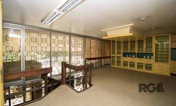 Imagem 4: Casa residencial para alugar no bairro Auxiliadora com 4 dormitórios e 289 m²