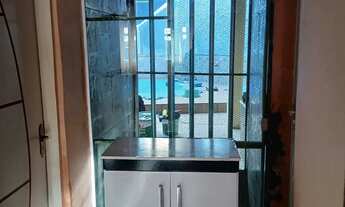 Imagem 6: Duas casas com piscina troca o carro casa