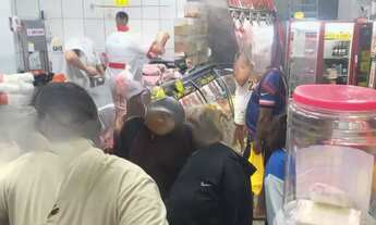 Imagem: Açougue com estacionamnto em Guarulhos