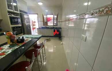 Imagem 4: Sobrado frontal com 3 dormitórios e 4 vagas na Penha