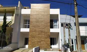 Imagem: Casa de condomínio em Rua Canísio Binsfeld