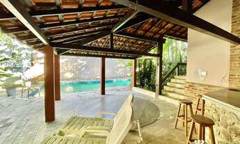 Imagem 3: Casa de para venda com 656 metros quadrados de área construída e 1100m de terreno