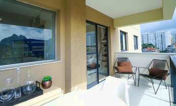 Imagem 3: Apartamento de 67 metros quadrados no bairro Barra da Tijuca com 2 quartos