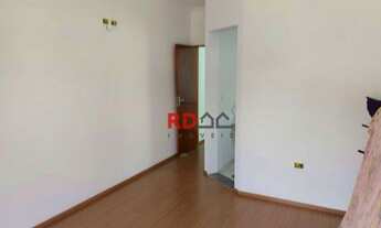 Imagem 7: Amplo Sobrado no Jardim Camila - Mogi das Cruzes à Venda, com 3 dormitórios e 200 m² de ár