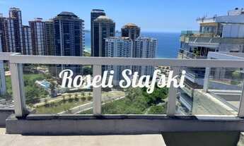 Imagem: Cobertura duplex à venda na orla da Barra