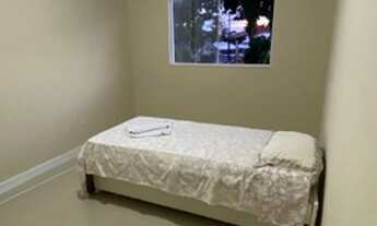 Imagem 7: Casa para venda tem 400 metros quadrados com 4 quartos em Vilas do Atlântico - Lauro de Fr