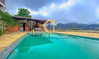 Imagem 3: Casa para venda tem 367 metros quadrados com 5 quartos em Fazendinha - Teresópolis - RJ