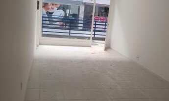 Imagem 3: Loja no térreo com excelente circulação, toda reformada