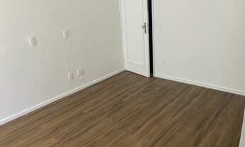 Imagem 4: Apartamento reformado com vista para o Cristo, condomínio com segurança e lazer, 1 vaga na