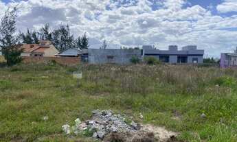 Imagem 4: Terreno há 50 metros do mar!