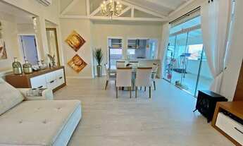 Imagem 2: Casa para venda possui 284 metros quadrados com 3 quartos em Jardim Atlântico - Florianópo