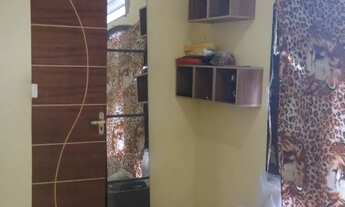 Imagem 2: CASA DE ESQUINA COM PONTO COMERCIAL NA FRENTE