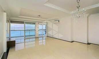 Imagem 6: Apartamento semimobiliado com vista para o mar, 3 dormitórios sendo 2 suítes, 2 vagas