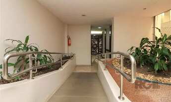 Imagem 3: Apartamento de 3 dormitórios, garagem em prédio com elevador e salão de festas no bairro B