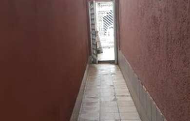 Imagem 2: EXCELENTE CASA DE 3 PAVIMENTOS COM 02 SUÍTES NA QE 28 CONJUNTO R, GUARÁ II - BRASÍLIA