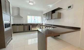 Imagem 6: Casa com 3 suítes para locação no Condomínio Ilha das Águas em Salto