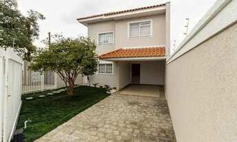 Imagem 2: Excelente sobrado com ático no Xaxim