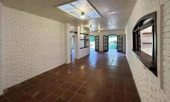 Imagem 7: CASA ESPAÇOSA; 4 UNIDADES ACESSOS INDEPENDENTES; MORADIA família grande ou CO-HOUSING; INV