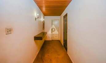 Imagem 2: Privilégio Imóveis Vende: Belíssimo apartamento no Posto 6!! COPACABANA - RJ