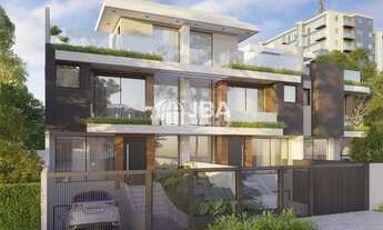 Imagem 2: CURITIBA - Sobrado Padrão - Água Verde