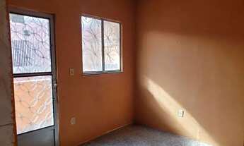 Imagem 2: Aluga se casa em vila familiar na Rua Tingua 155 em rocha miranda